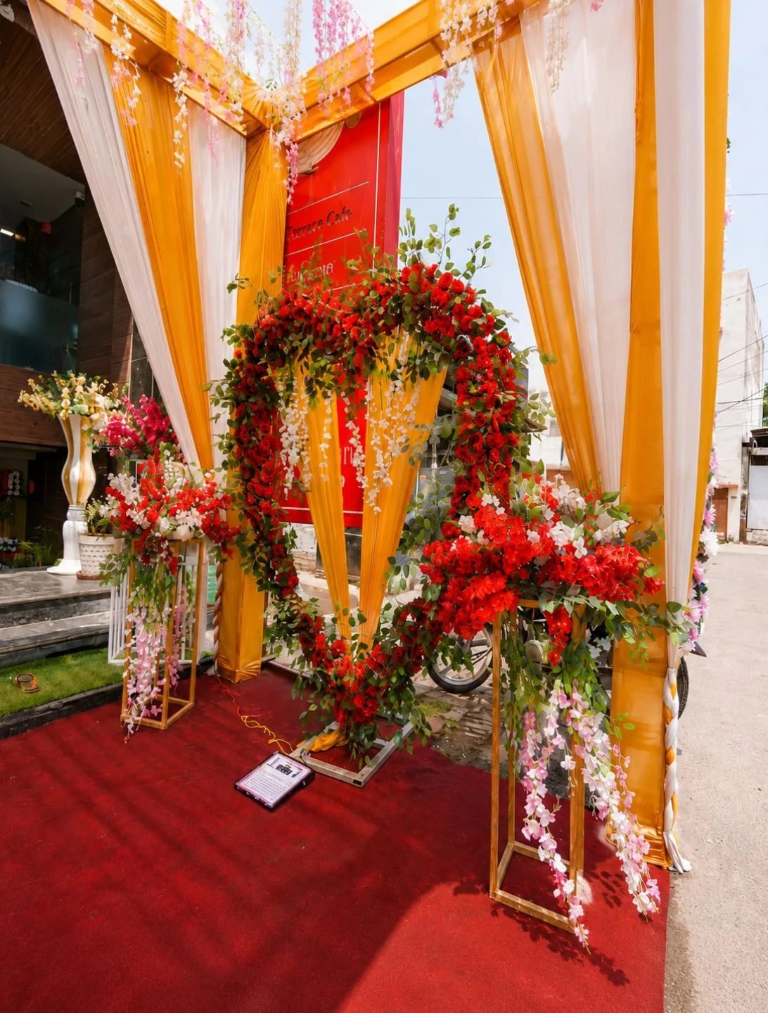 Hotel HYFA — wedding decor
