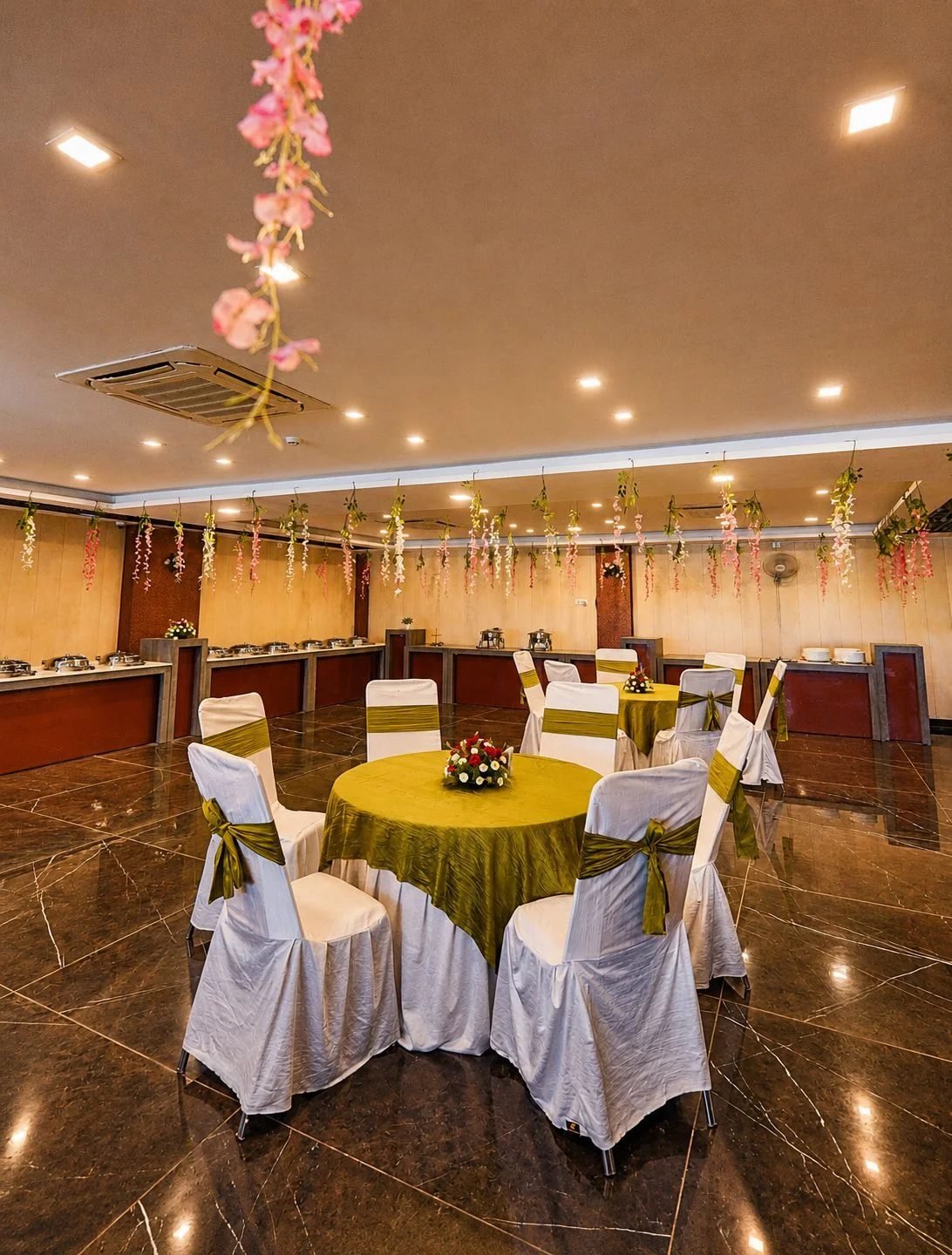Hotel HYFA — wedding seating